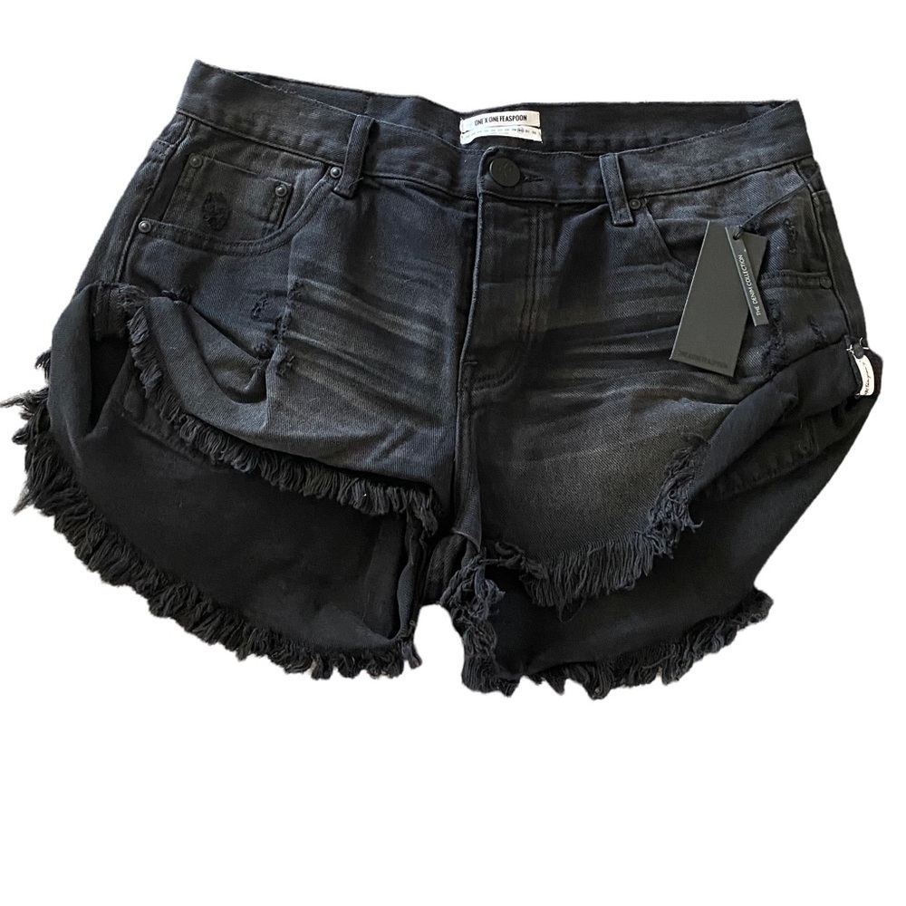 One x One Teaspoon Bandits Frayed Black Shorts SZ 30 NWT